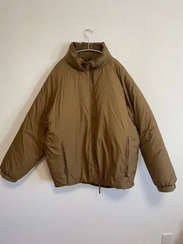 DAN 카키 마쉬멜로우 다운 자켓