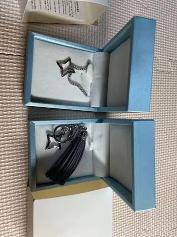 아마네 카나타 1주년 기념 굿즈 목걸이 태슬 참 실버