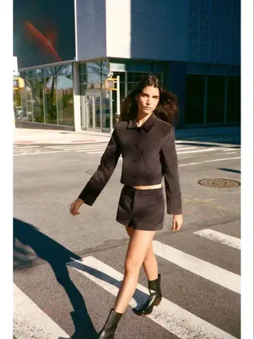 벨벳 숏팬츠 ZARA