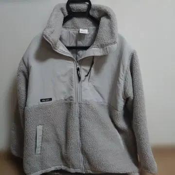 niko and - 플리스 자켓 L 사이즈 베이지 계열