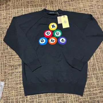 rough & swell 블랙 스웨터