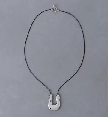 유나이티드 애로우즈 오가닉 U자형 목걸이 말발굽