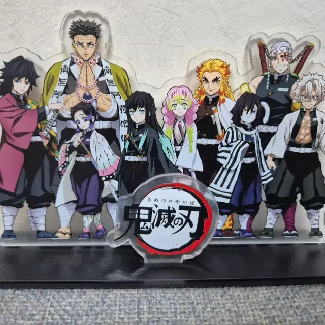 새상품) 귀멸의칼날 아크릴스탠드 팝니다