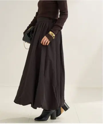 블랙 롱 플레어 스커트