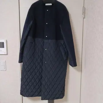 OPAQUE.CLIP 네이비 퀼팅 롱 코트