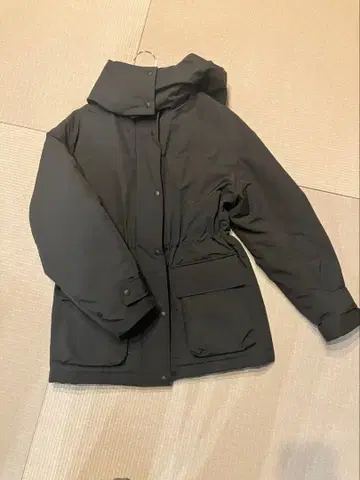 UNIQLO 하이브리드 다운 s 사이즈