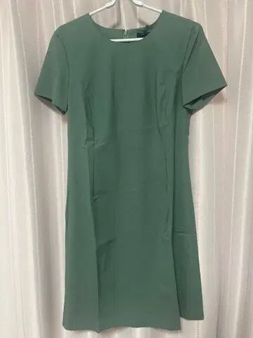 Theory 반팔 원피스 그린 택 포함 새상품