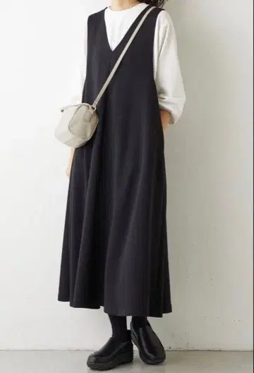 미사용 비어즐리 가죽 슬립온 블랙 25