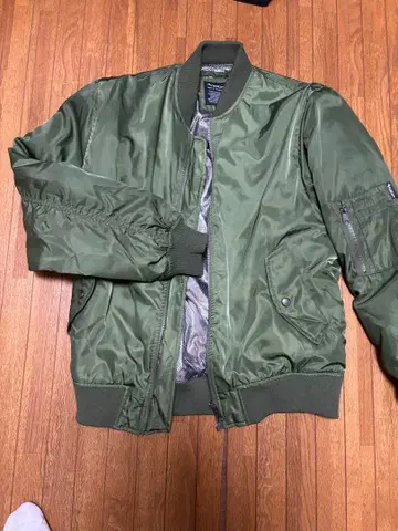 워크맨 FieldCore MA-1 타입 유틸리티 자켓