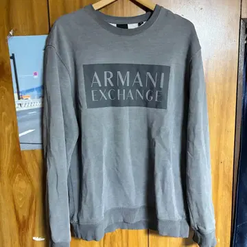 Armani Exchange 네이비 트레이닝복 맨투맨