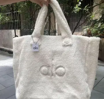 alo 보아 핸드백 화이트