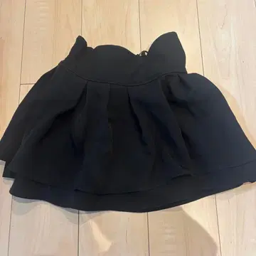 미셸 마카롱 슬림 레그 스커트 블랙 S