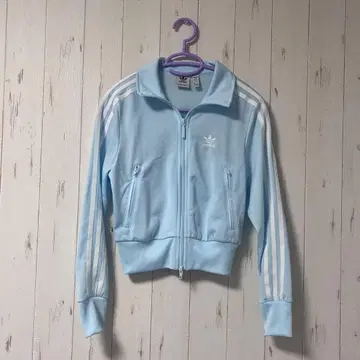 adidas 스카이블루 후드티 숏 기장