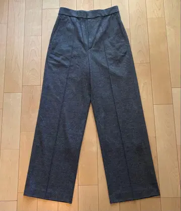 미사용! 23구 저지 소재 그레이 세미 와이드 팬츠