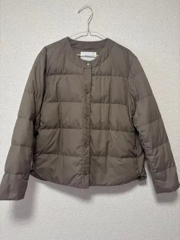 오파크 클립 뮬러 다운 노카라