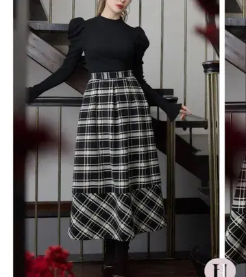 herlipto Windowpane Checked Volume Skirt