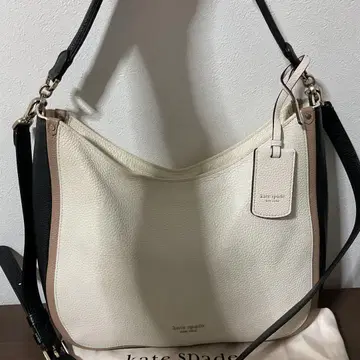 개점 세일 미사용품 새상품급 케이트 스페이드 가죽 루렛 블랙 멀티