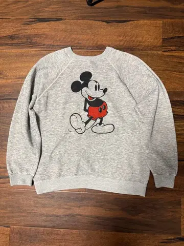 미키마우스 프린트 그레이 트레이닝복