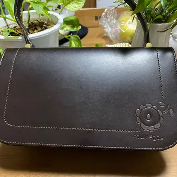 다크 브라운 가죽 핸드백