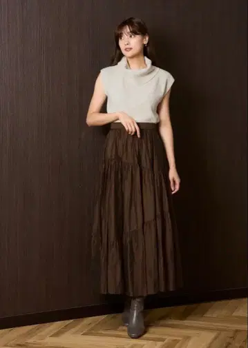 herlipto Asymmetry Tiered Skirt M