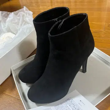 다이애나 숏부츠 스웨이드