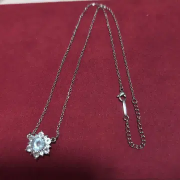 꽃 모양 스톤 스테인리스 목걸이