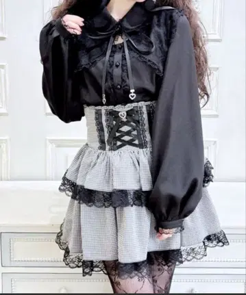 [ 새상품 미사용품 ] MARS 블랙 블라우스