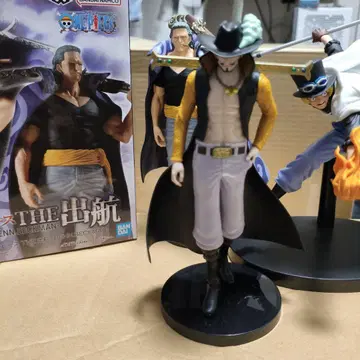 원피스 피규어 4체 세트 사보 미호크 벤 벡맨