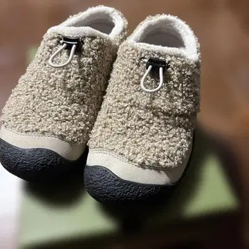 KEEN 슬립온 24.5cm