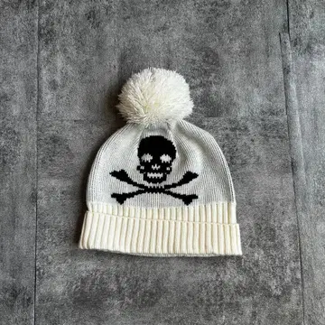 archive grunge skull damage knit cap y2k