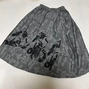 [ 센소유니코 ] 지우 세련된 스커트 새상품급