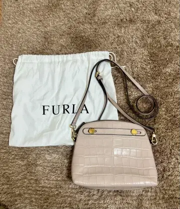 FURLA 파이퍼 미니 크로스 바디백 (베이지 크로커다일)