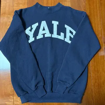 Yale 로고 네이비 맨투맨