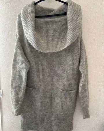 새상품급 아즈노아즈 모헤어 오프 터틀 스웨터