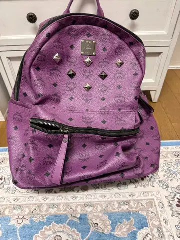 MCM 퍼플 스터드 백팩 [ 정품 ]