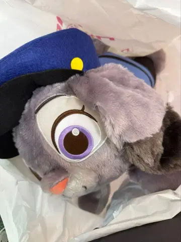 주토피아 주토피아2 빨간 볼 엎드린 주디