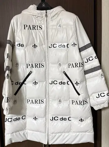 [미사용 5만 3천엔] 까스텔바작 올 패턴 엠보싱 로고 다운 자켓