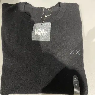 KAWS WINTER 스웨터 XL 블랙