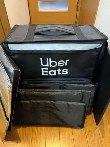 Uber Eats 딜리버리 백 블랙