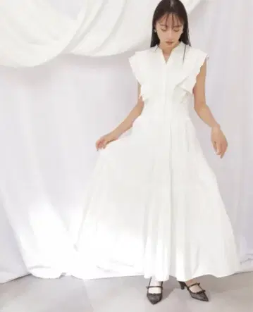 JILL by JILL STUART 볼륨 디자인 플리츠 원피스