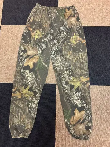 카모 패턴 스웨트 팬츠