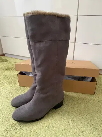 [ 새상품 ] 방수 롱 부츠 스웨이드 퍼