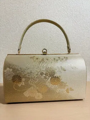 여성용 일본 의류 백