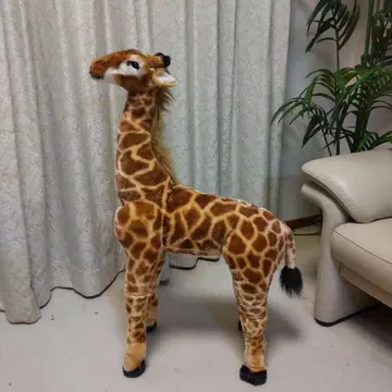 앉을 수 있는 기린 봉제 인형