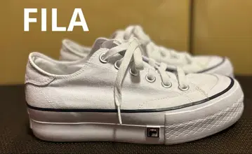 FILA 통굽 화이트 로우컷 스니커즈