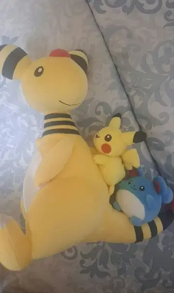 봉제 인형 전룡과 피카츄와 마릴 포켓몬 센터 도쿄베이 R