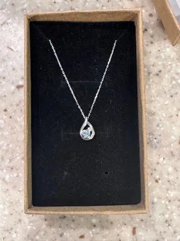 반돔 아오야마 K10 WG 다이아몬드 아쿠아 마린 목걸이