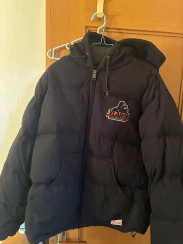 XLARGE 블랙 다운 자켓