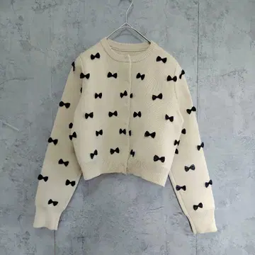 컨디션 최상 MANY RIBBON SHORT KNIT 상의 가디건