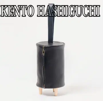 새상품급 KENTO HASHIGUCHI 켄트하쉬구치 원통형 가죽 핸드백